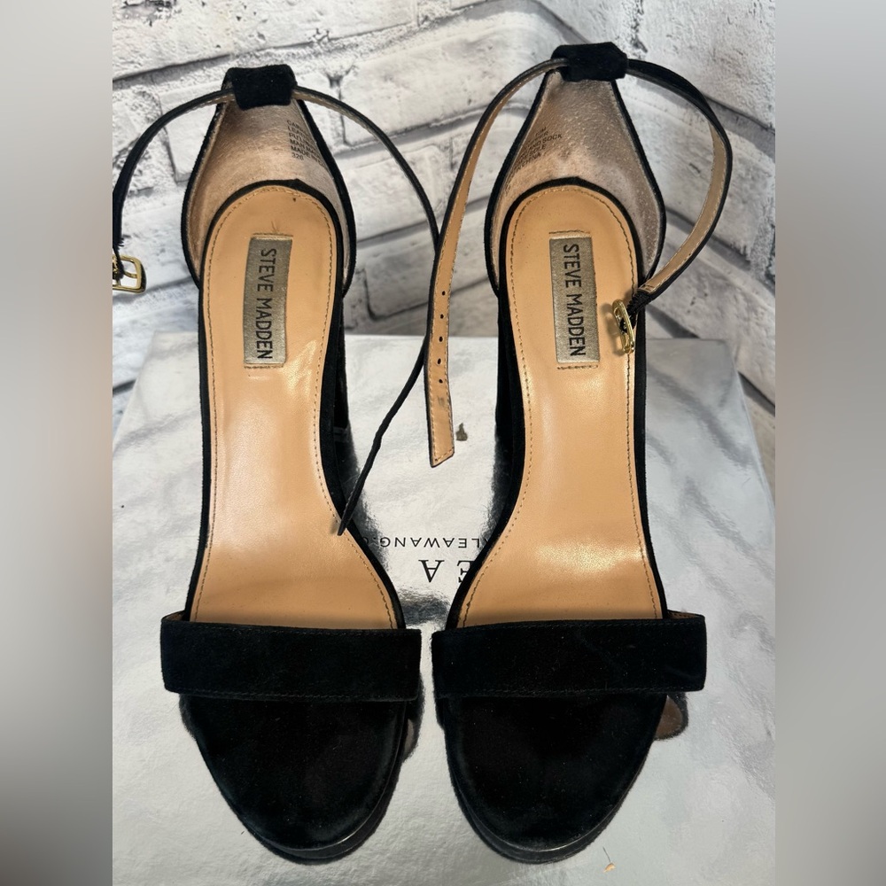 Steve Madden Carrson Heel | Black Suede | Size: 10M